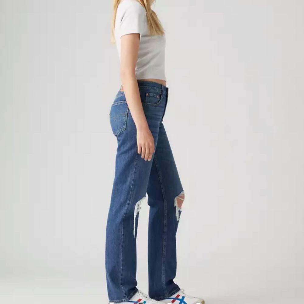π¦ Levi's Distressed Straight Leg Jeans - Low Pro π¦ - Picture 13 of 14